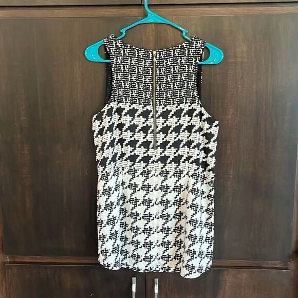CAbi Broken Check Houndstooth Sleeveless Top Small #3090 - Picture 3 of 6